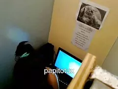 צעצוע של לסביות בלבוש גלאם סרטי סקס לצפיה חינם
